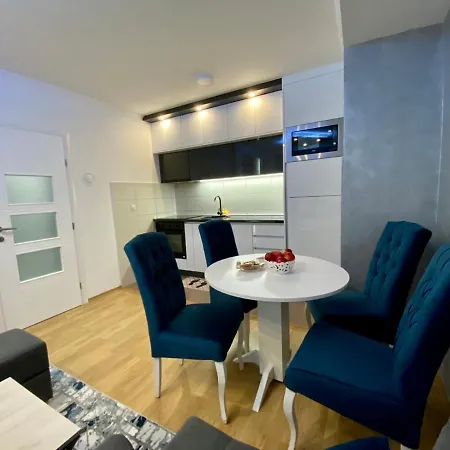Enjoy Apartment *
